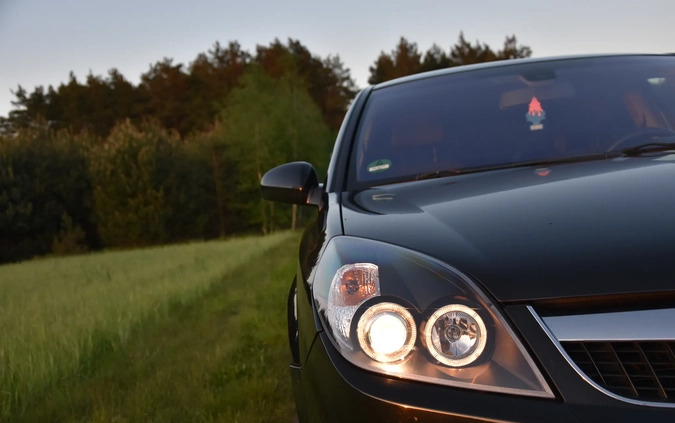 Opel Vectra cena 12500 przebieg: 190000, rok produkcji 2007 z Radom małe 301